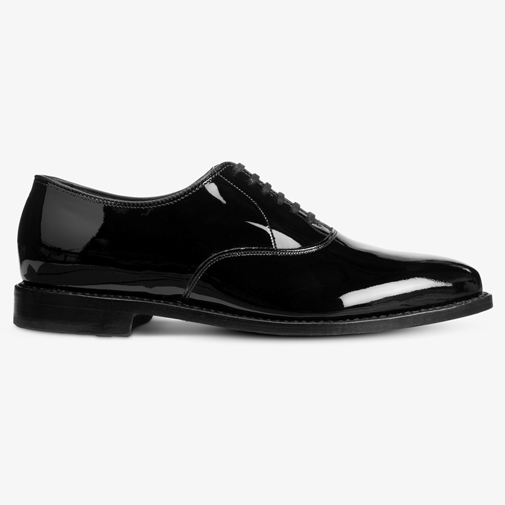 Carlyle Plain toe Oxford Men s Dress Allen Edmonds